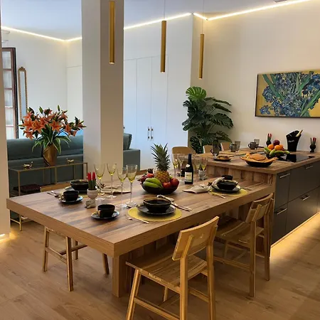 El Balcon Del Mercado Chico *